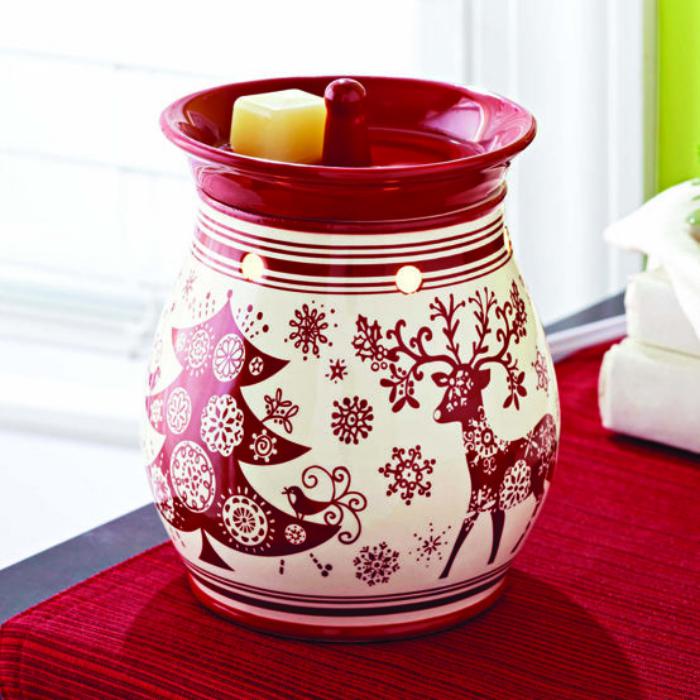 schön-bemalte-Vase-als-Kerzenhalter-verwenden