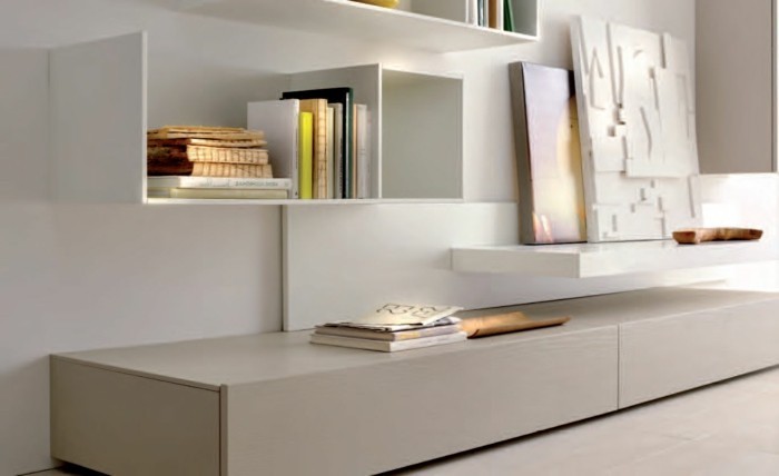 weiße-minimalistische-gestaltung-im-zimmer-wohnzimmer-wandgestaltung