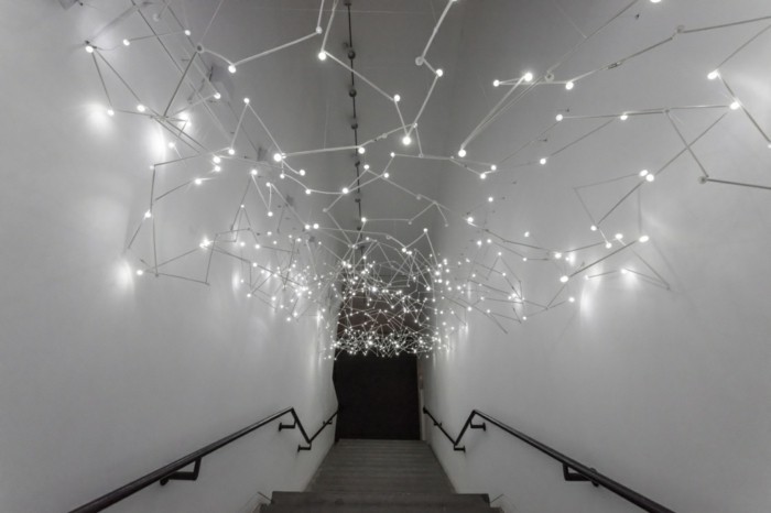 Galerie-für-Zeitgenössische-Kunst-eine-Lichtinstalation