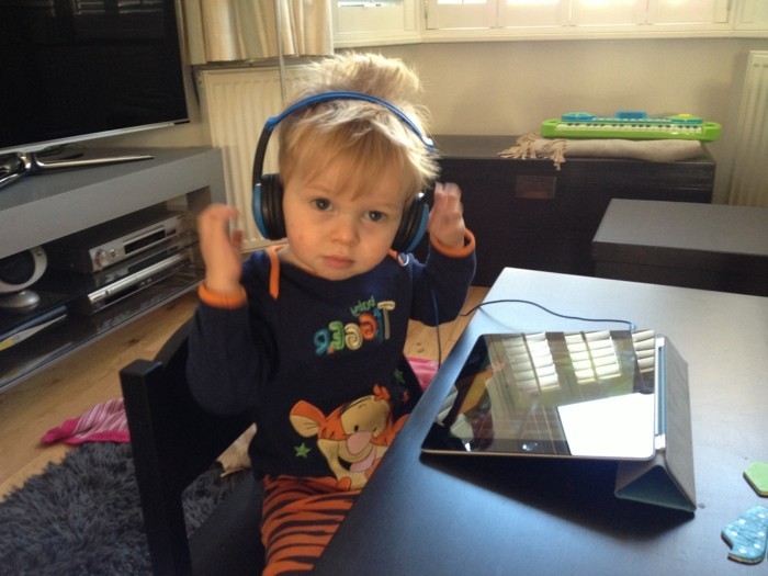 Kopfhörer-für-Kinder-schon-von-früh