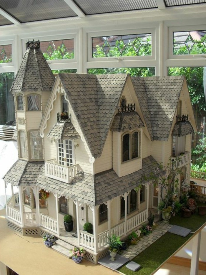 Puppenhaus-wie-aus-einem-Märchen
