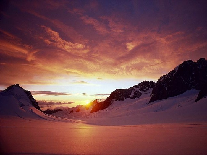 Schöne-Landschaftsbilder-Sonnenuntergang-im-Winter