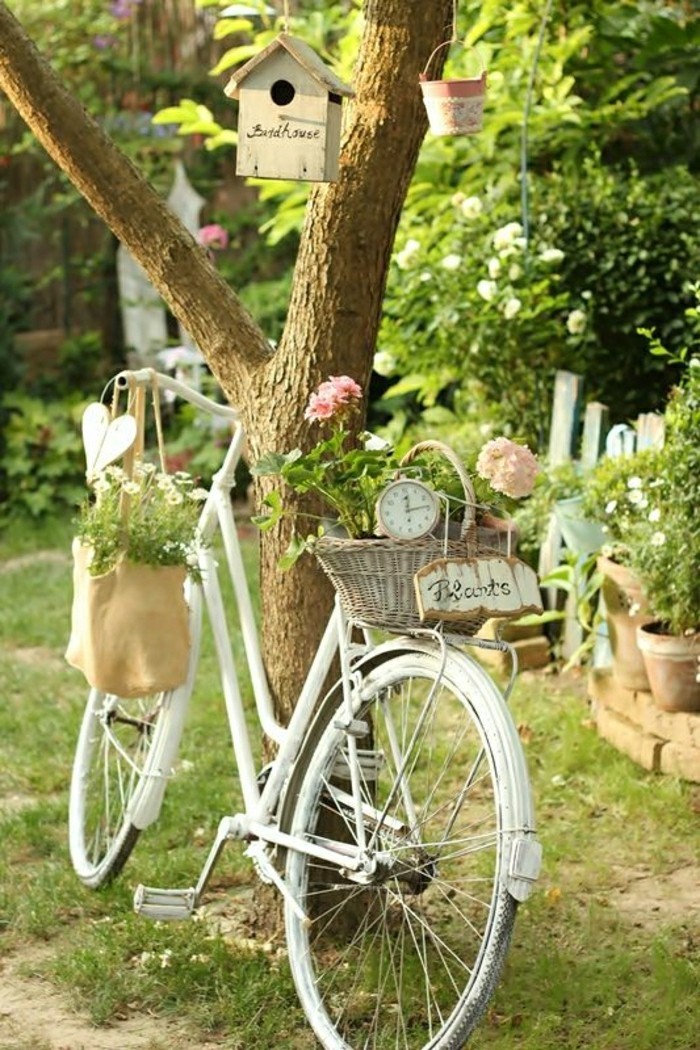 Shabby-Chic-Garten-vintage-Fahrrad
