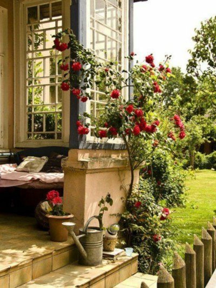 schöner-garten-balkon-und-veranda
