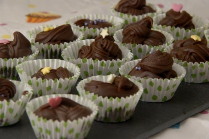 Einfache-Pralinen-selber-machen-von-Schokoladekrem