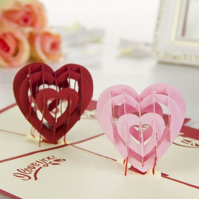 Grußkarten-mit-zwei-3D-Herzen