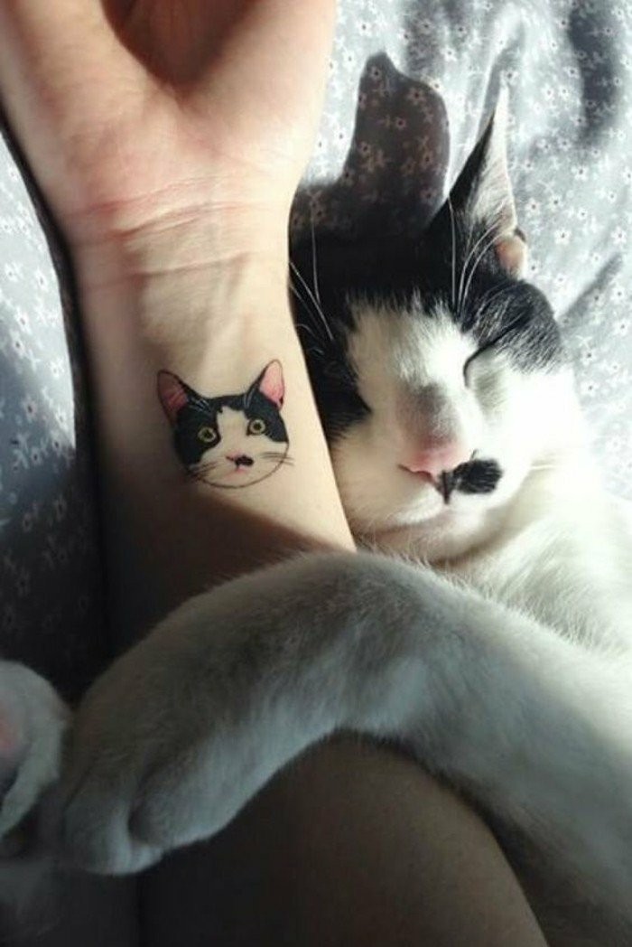 Tattoos-mit-Bedeutung-das-Haustier-so-gern-haben