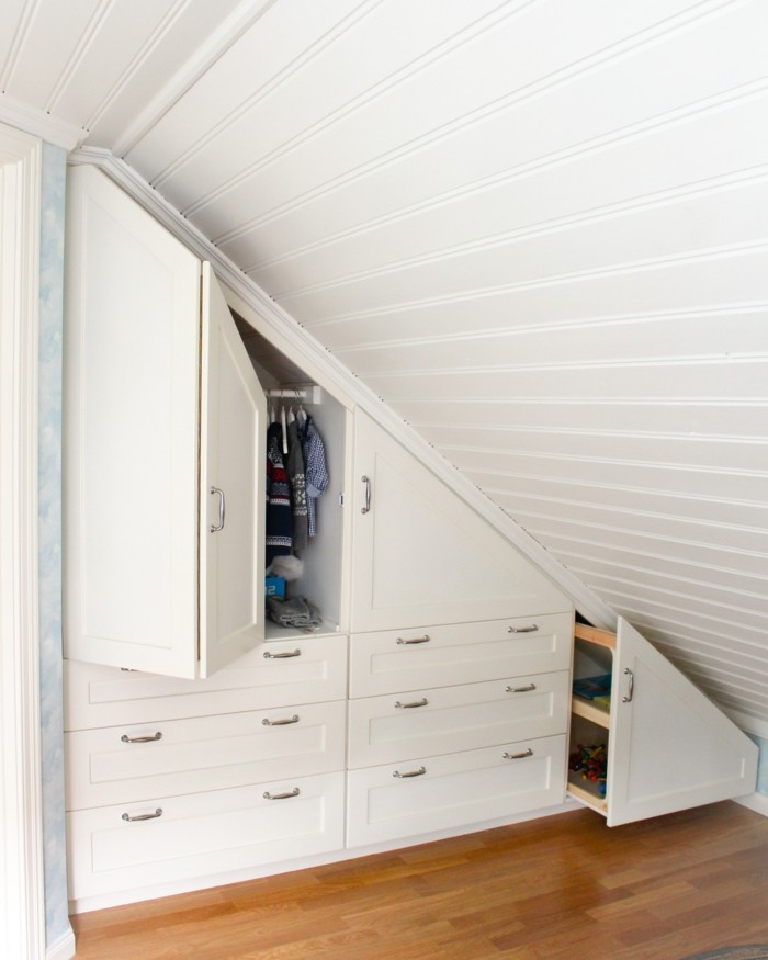Einbau14schrank-für-Dachschräge-freien Raum-optimal-ausnutzen-Einrichtungsideen-Schrank