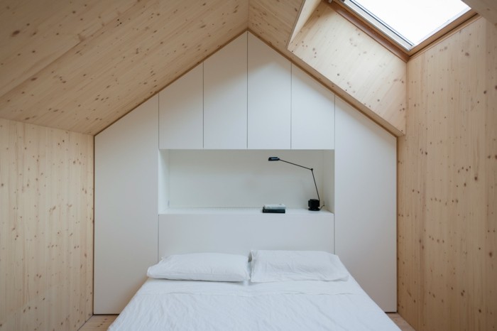 Einbauschrank-für-Dachschräge-freien Raum-optimal-ausnutzen-Einrichtungsideen-Schlafzimmer2