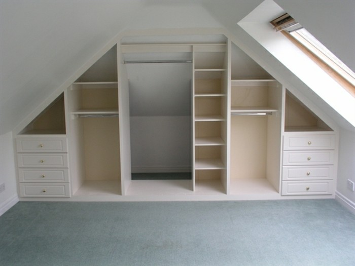 Einbauschrank-für-Dachschräge-freien Raum-optimal-ausnutzen-Einrichtungsideen-Schrank13