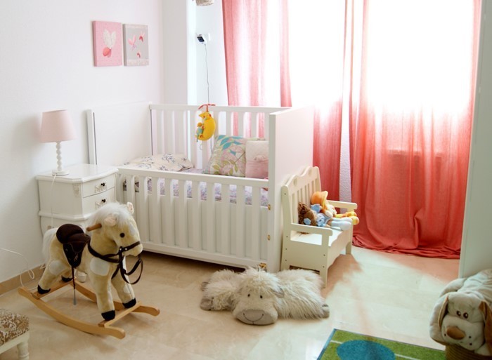 Kinderzimmer-gestalten-ein-Maerchen-in-rosa