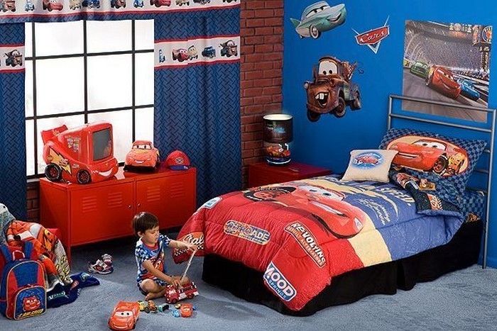 Kinderzimmer-gestalten-Disney-inspiriertes-Jungenzimmer