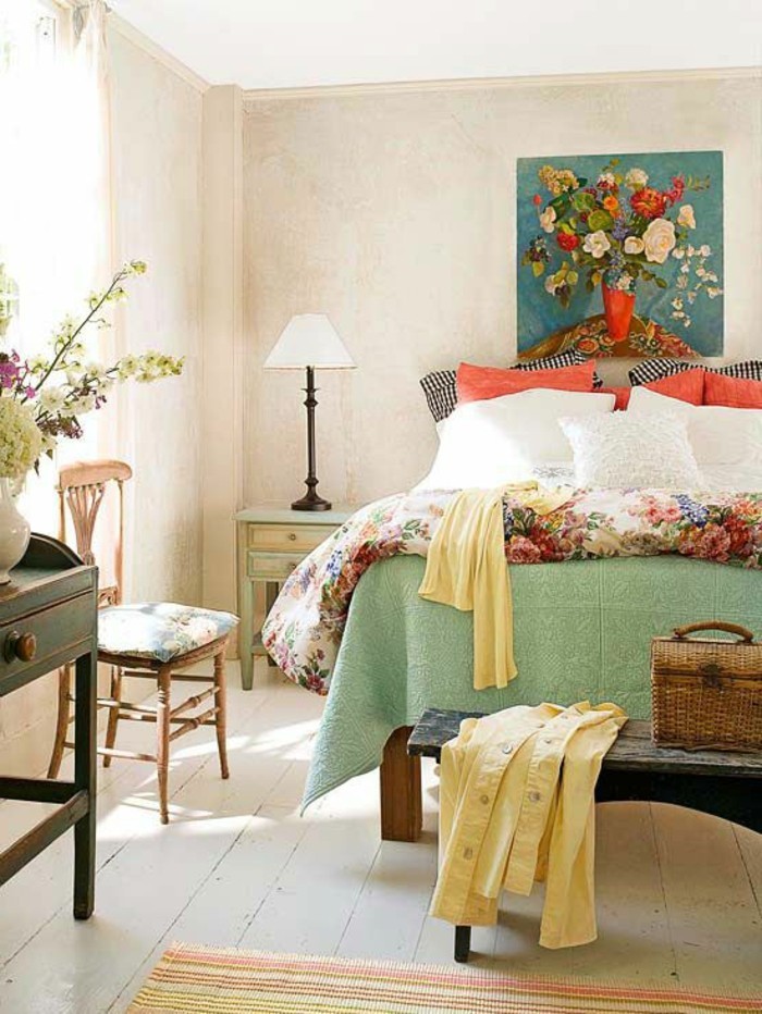 Schlafzimmer-Wandgestaltung-mit-heller-Pastelltönen