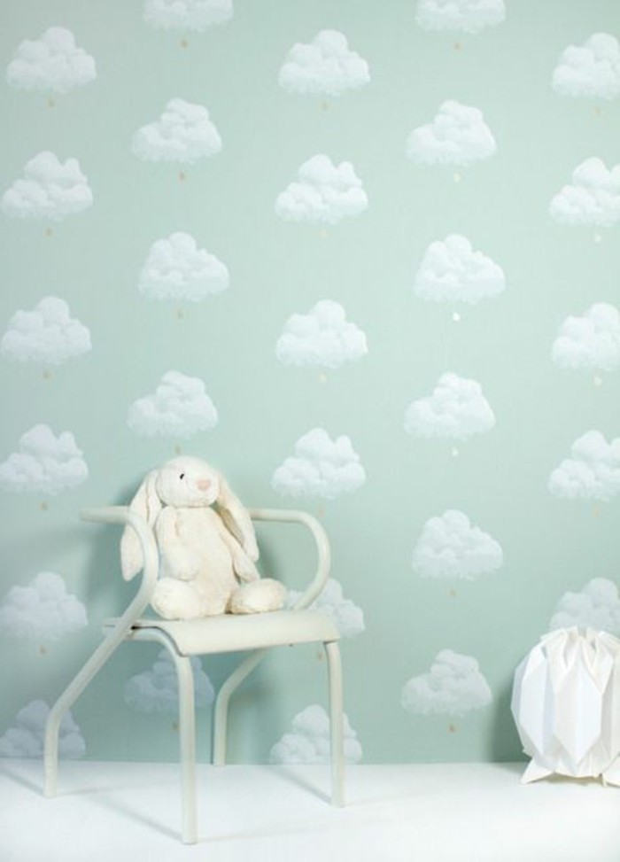 Tapeten-für-Kinderzimmer-mit-Wolken
