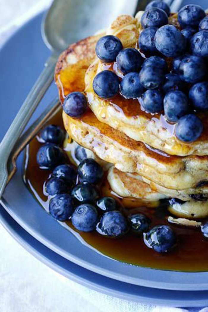 blauebeere-kuchen-pancake-frühstücksideen