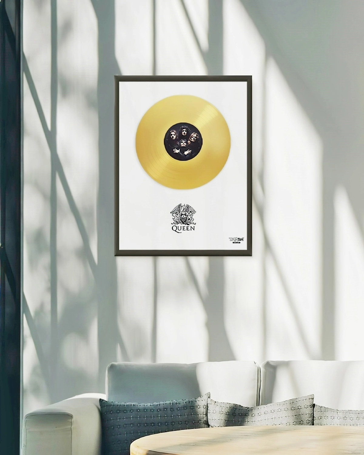 goldene schallplatte geschenk in rahmen kreative wanddeko ideen trashvinylart