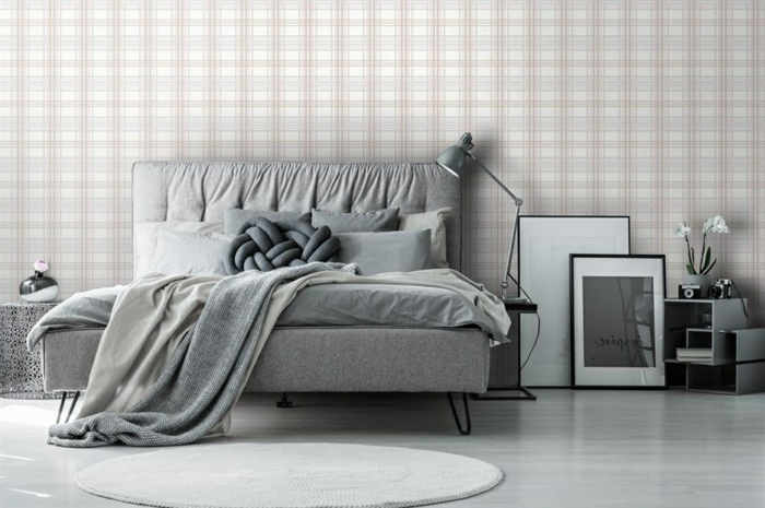 schlafzimmer ideen modern einrichtung in grau und weiß tapete mitgeometrischem muster schlafzimmergestaltung