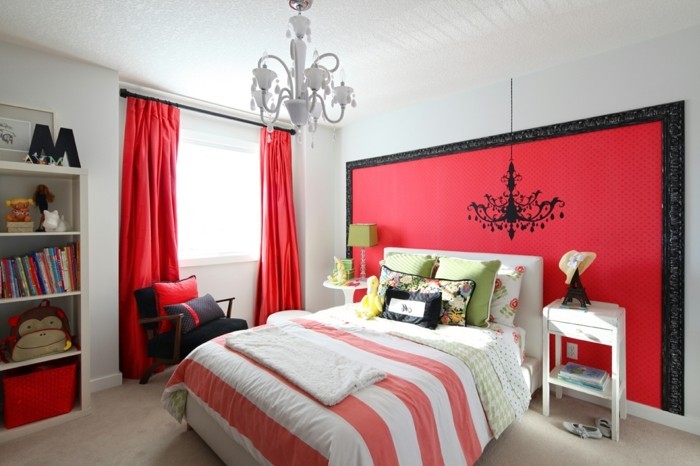 super-tolles-schlafzimmer-in-weiß-und-pink-auffällige-wandfarben-vorschläge