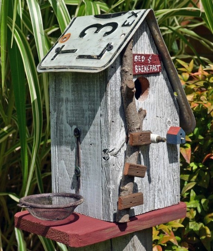 vogelfutterhaus-selber-bauen-vogelfutterhäuser-können-sehr-leicht-gemacht-werden