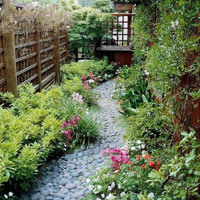 Gartenwege-gestalten-Eine-wunderschöne-Gestaltung