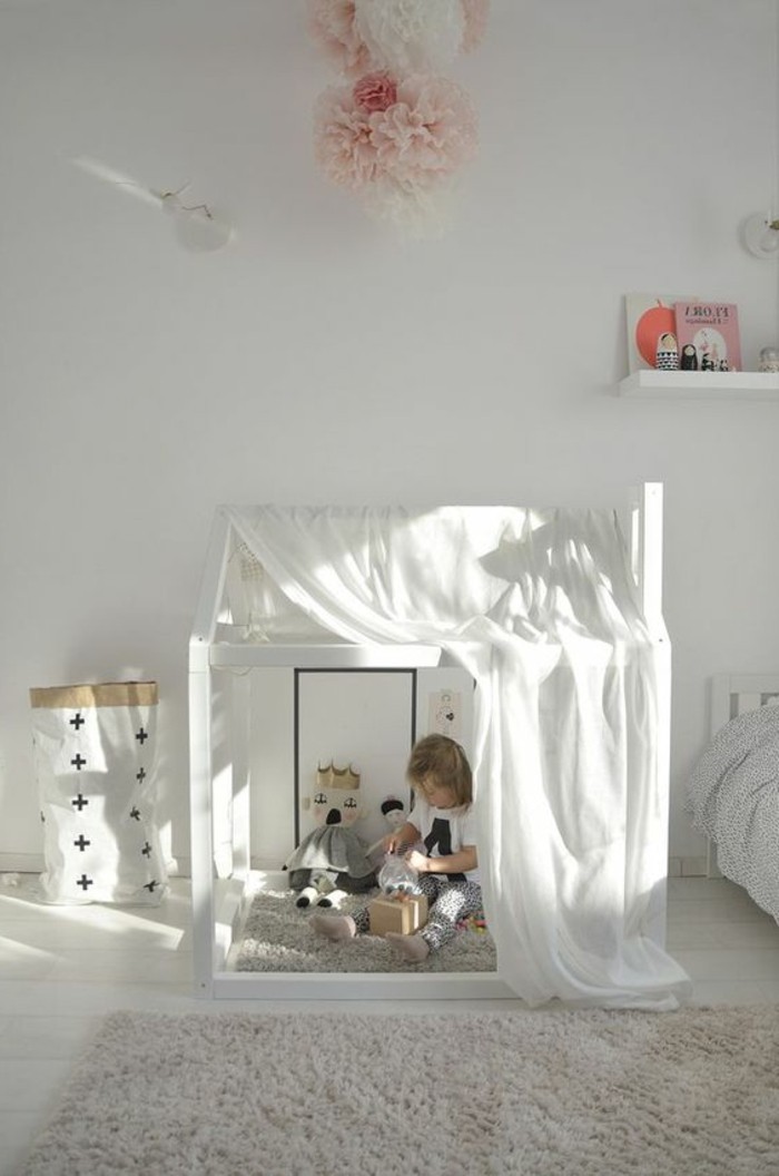 Kinderzimmer-Deko-selber-machen-weißes-Häuschen