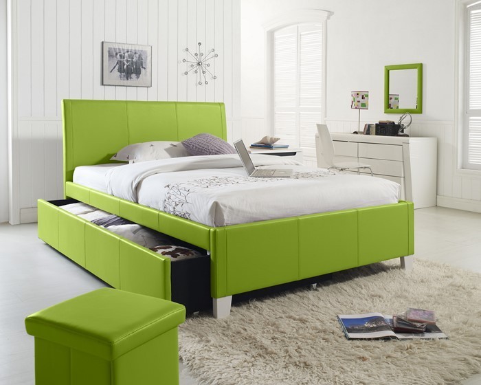 Farben-fürs-Schlafzimmer-Grün-Eine-außergewöhnliche-Еinrichtung