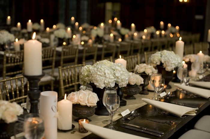 Kerzen-Tischdeko-mit-vielen-Kerzen
