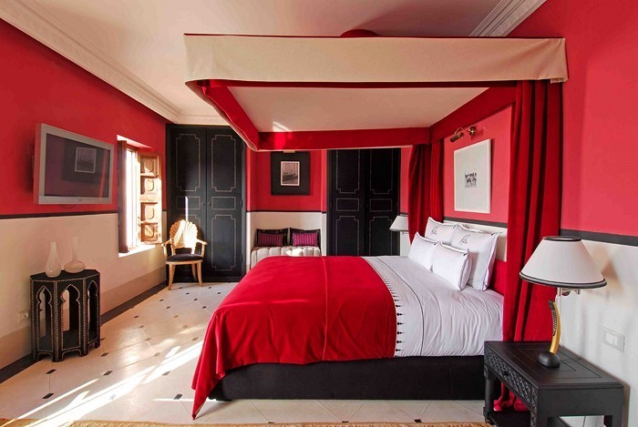 Rotes-Schlafzimmer-Design-Ein-außergewöhnliches-Design