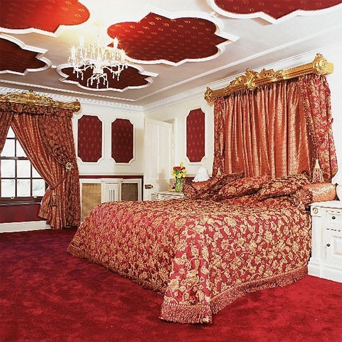 Rotes-Schlafzimmer-Design-Eine-außergewöhnliche-Entscheidung