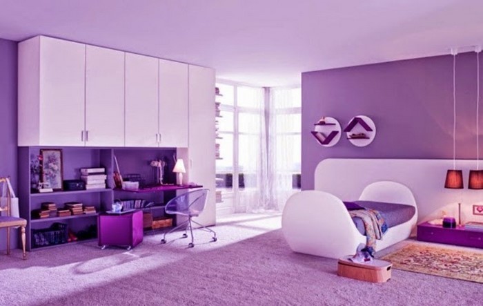 Schlafzimmer-lila-Ein-außergewöhnliches-Design