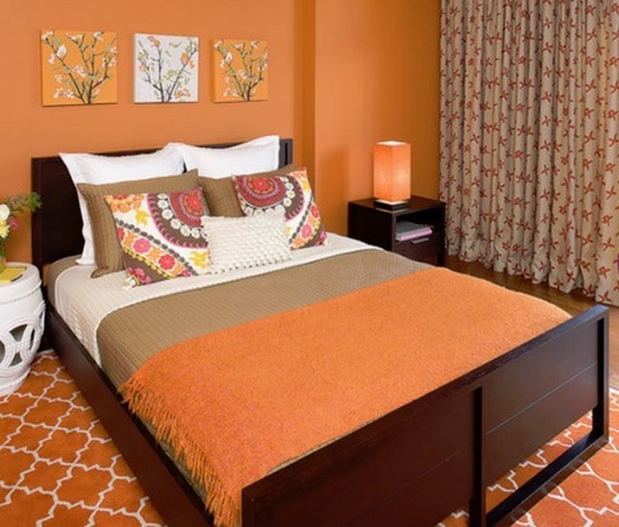 Schlafzimmer-orange-Eine-außergewöhnliche-Entscheidung