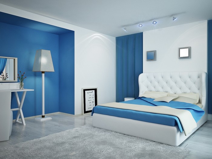 Schlafzimmereinrichtung-in-Blau-Eine-auffällige-Ausstattung
