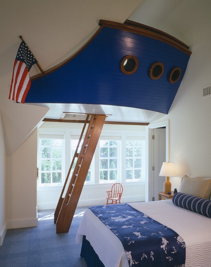 Schlafzimmereinrichtung-in-Blau-Eine-kreative-Atmosphäre