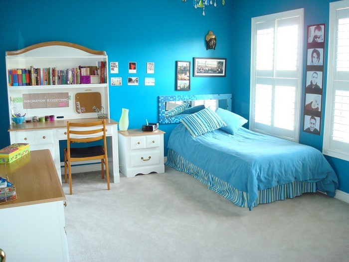 Schlafzimmereinrichtung-in-Blau-Eine-verblüffende-Dekoration