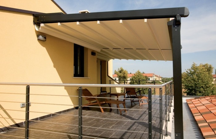 Terrassenüberdachung-faltdach-sonnenschutz