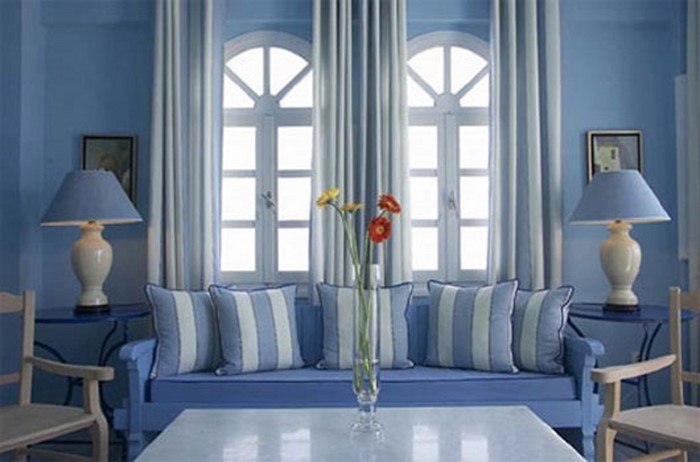 Wohnzimmer-farblich-gestalten-blau-Eine-coole-Ausstrahlung
