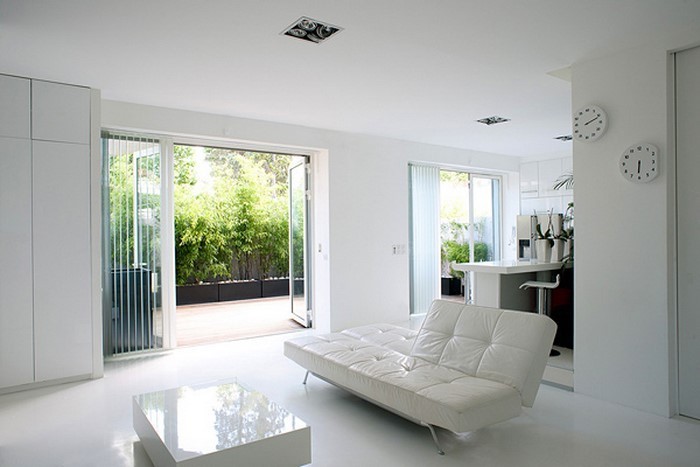 Wohnzimmereinrichtung-in-Weiß-Ein-kreatives-Design