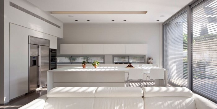 Wohnzimmereinrichtung-in-Weiß-Ein-verblüffendes-Design