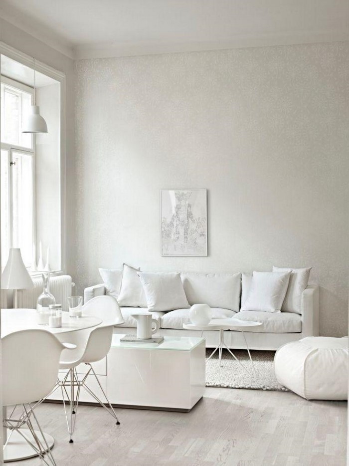 Wohnzimmereinrichtung-in-Weiß-Eine-verblüffende-Dekoration
