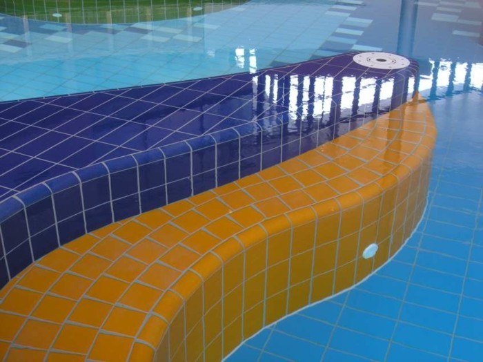 pool-fliesen-eine-tolle-idee-für-pool-fliesen