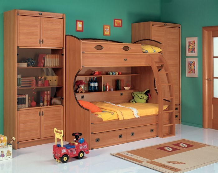 Kinderzimmer-farblich-gestalten-mit-Braun-Eine-auffällige-Deko