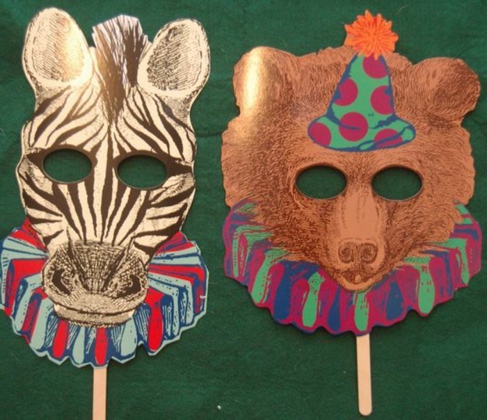 Masken-basteln-mit-Kindern-Zebra-und-Bär