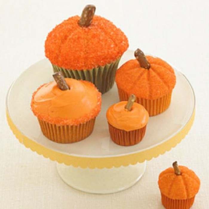 muffins-dekorieren-halloween-allerlei-kurbis-sorten-muffins