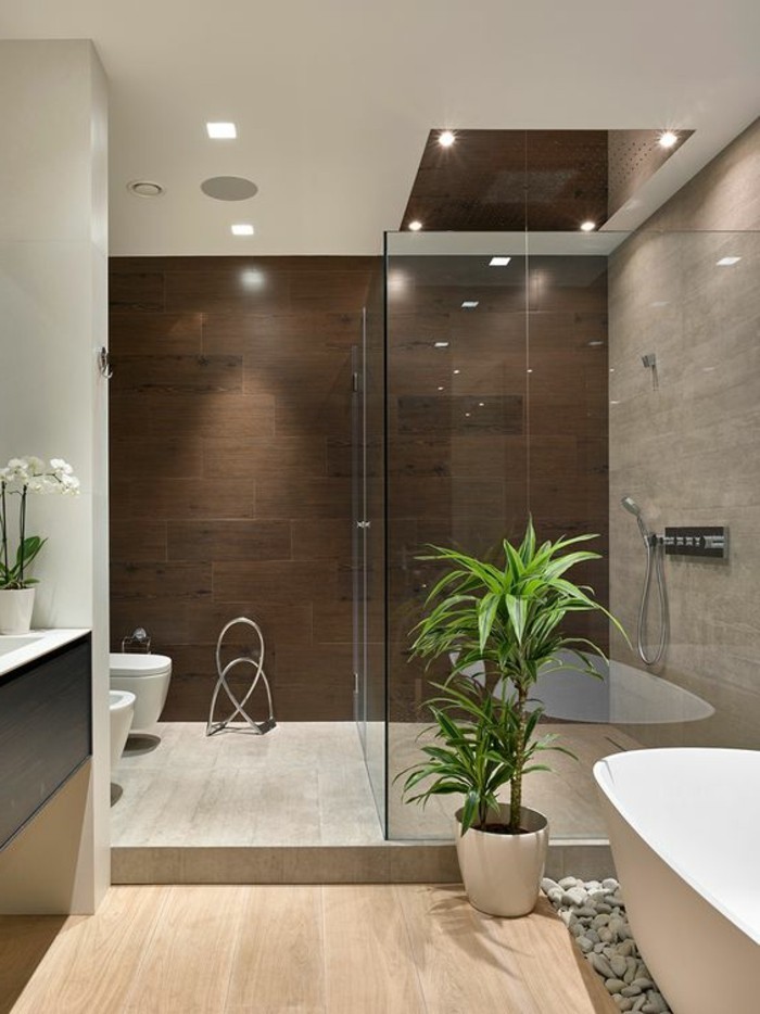 4-badezimmer-deko-baddesign-in-braun-und-weis-blumen-und-pflanzen