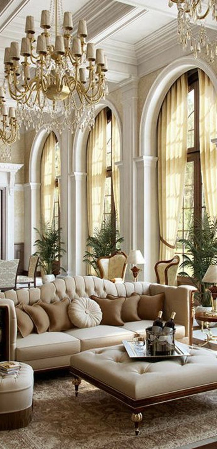 designer-wohnzimmer-in-champange-und-gold-gestalten