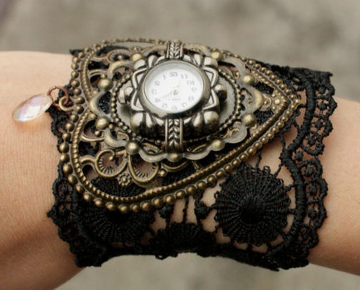 eine-ausgefallene-steampunk-armbanduhr
