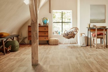 kinderzimmer deko mädchen einrichtung kinderzimmermöbel bodenbelag vinyl hellbraun kinderzimmer boho style holzmöbel braun