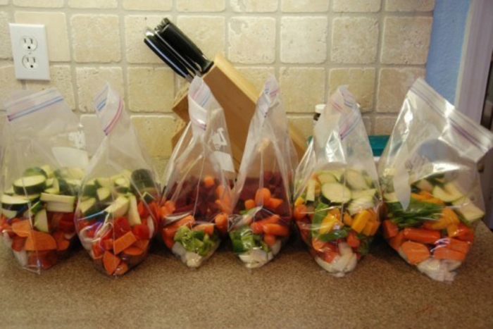 Gemüse richtig lagern Keller Speisekammer Plastiktüten ordnen
