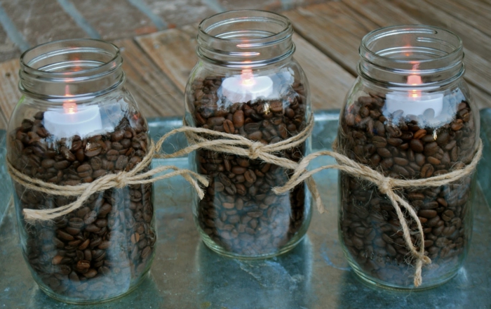 Gläser verzieren - Kaffee und Kerzen in der Mitte