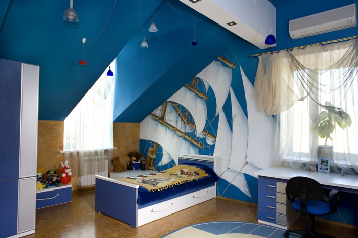 kinderzimmer wie schiff gestalten einrichtungsideen blaues design dachzimmer für junge 